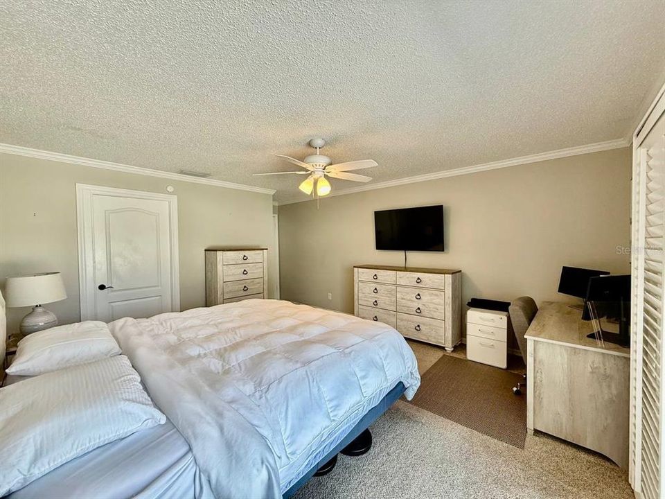 For Rent: $3,400 (3 beds, 2 baths, 1669 Square Feet)