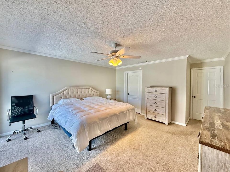 For Rent: $3,400 (3 beds, 2 baths, 1669 Square Feet)