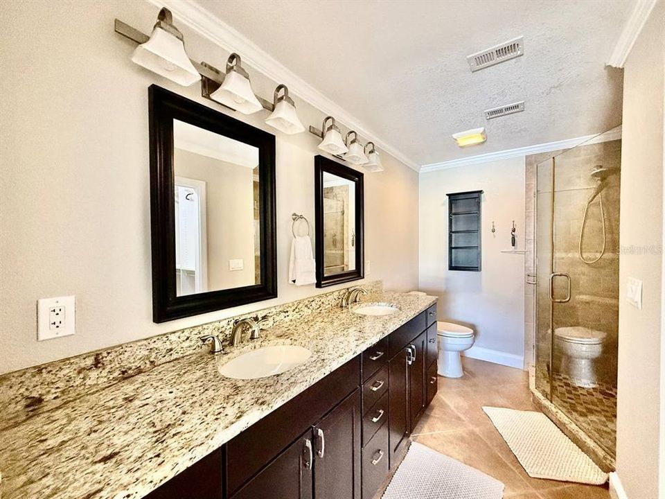 For Rent: $3,400 (3 beds, 2 baths, 1669 Square Feet)