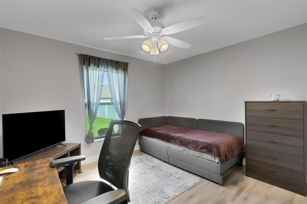 На продажу: $359,000 (4 спален, 2 ванн, 1788 Квадратных фут)
