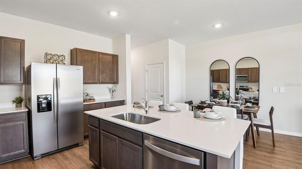 En Venta: $486,990 (3 camas, 2 baños, 1758 Pies cuadrados)