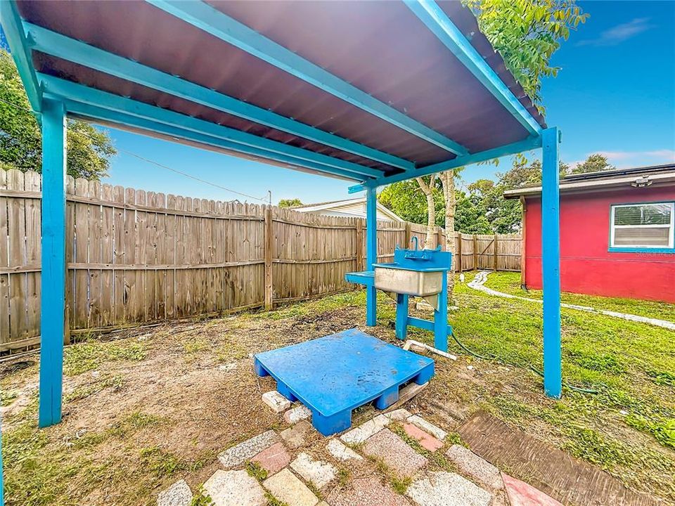 En Venta: $345,000 (2 camas, 2 baños, 946 Pies cuadrados)