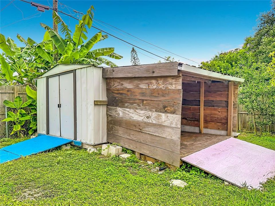 En Venta: $345,000 (2 camas, 2 baños, 946 Pies cuadrados)