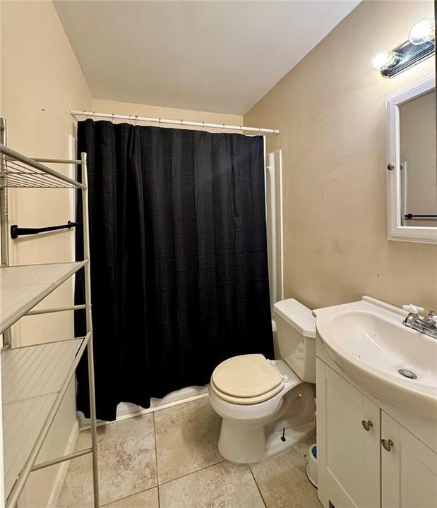 For Sale: $184,900 (3 beds, 1 baths, 1014 Square Feet)