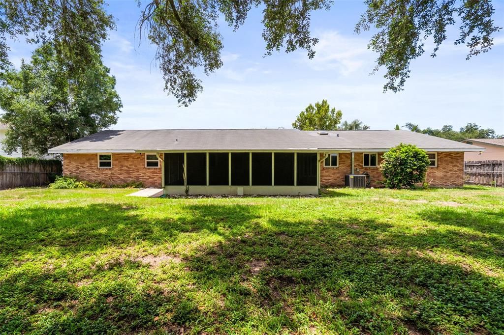 For Sale: $450,000 (4 beds, 3 baths, 2151 Square Feet)