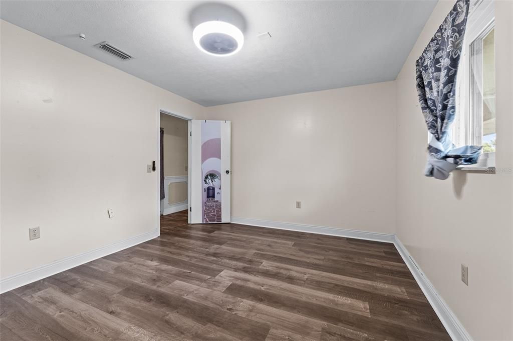 For Sale: $450,000 (4 beds, 3 baths, 2151 Square Feet)