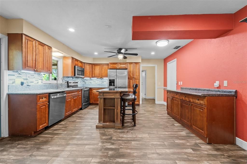 For Sale: $450,000 (4 beds, 3 baths, 2151 Square Feet)