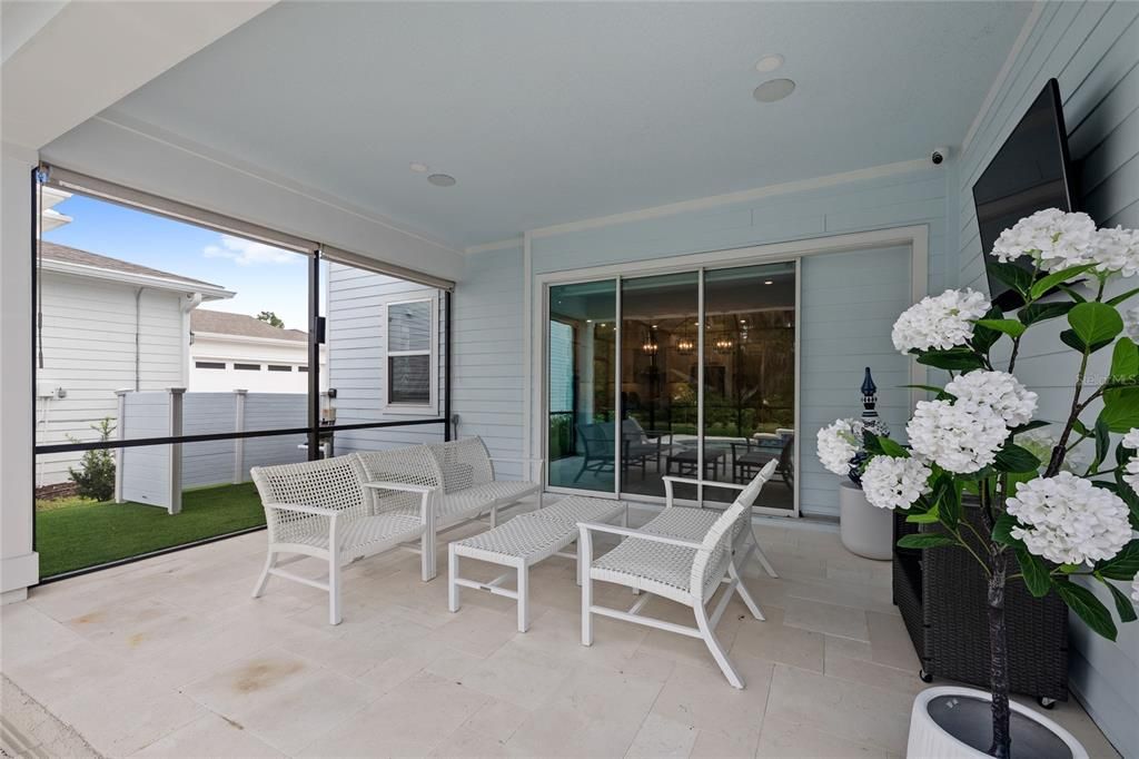 For Sale: $1,169,999 (5 beds, 5 baths, 4074 Square Feet)