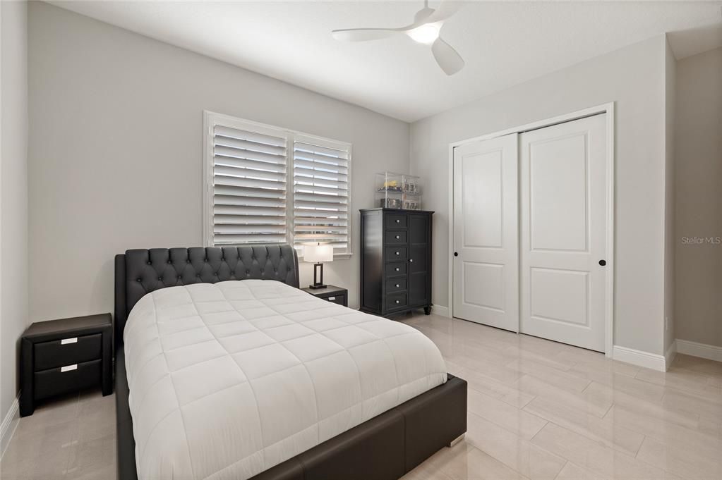 For Sale: $1,169,999 (5 beds, 5 baths, 4074 Square Feet)