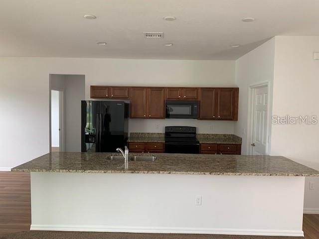 En Venta: $299,999 (3 camas, 2 baños, 1500 Pies cuadrados)