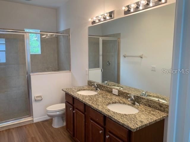 En Venta: $299,999 (3 camas, 2 baños, 1500 Pies cuadrados)