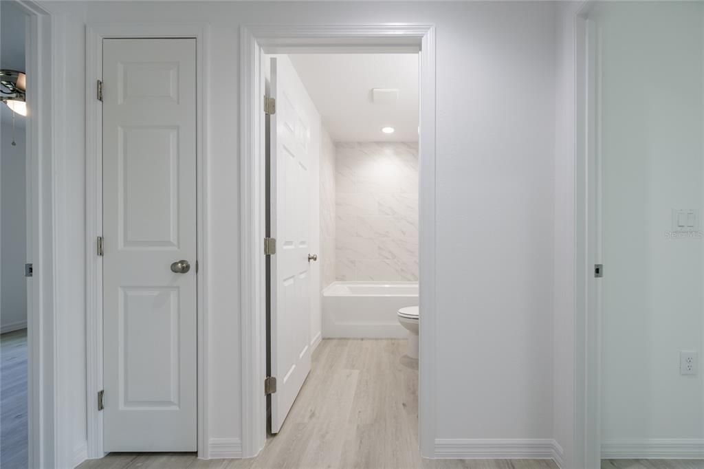 For Sale: $249,900 (3 beds, 2 baths, 1225 Square Feet)