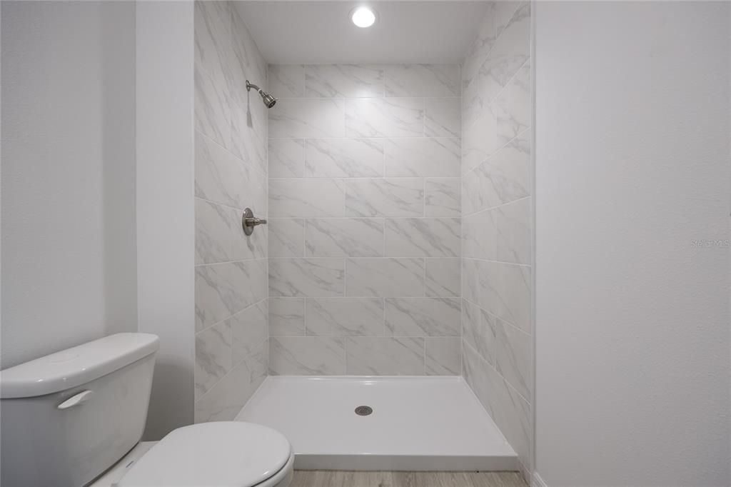 For Sale: $259,900 (3 beds, 2 baths, 1287 Square Feet)
