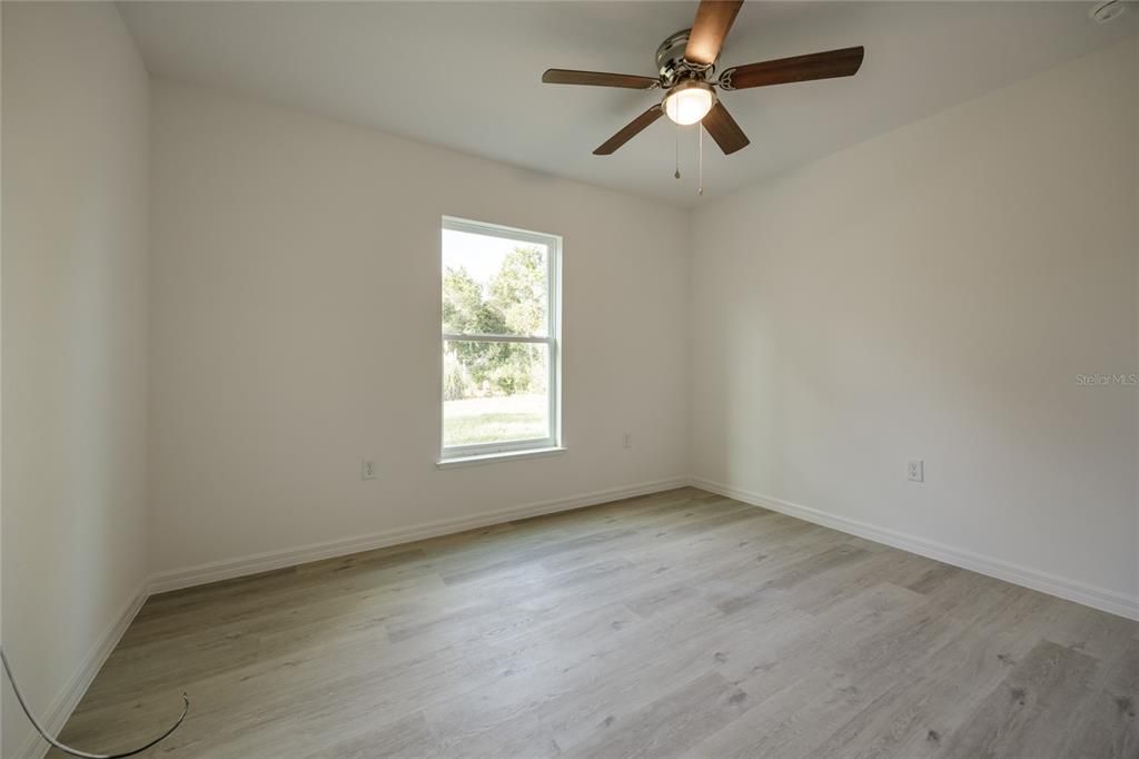 For Sale: $249,900 (3 beds, 2 baths, 1225 Square Feet)