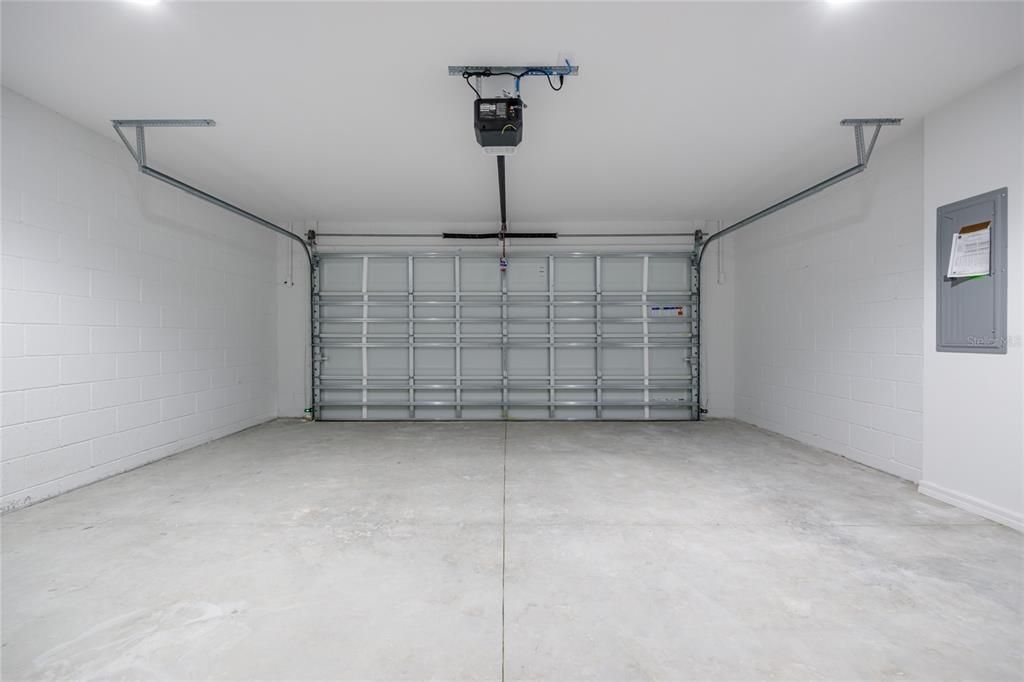 For Sale: $259,900 (3 beds, 2 baths, 1287 Square Feet)