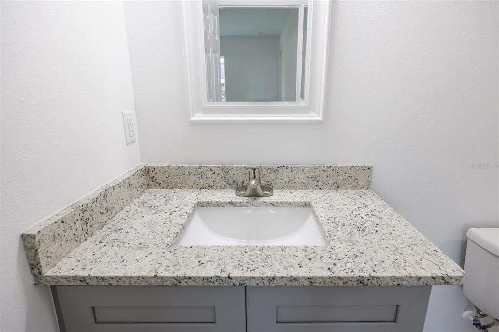 For Sale: $259,900 (3 beds, 2 baths, 1287 Square Feet)