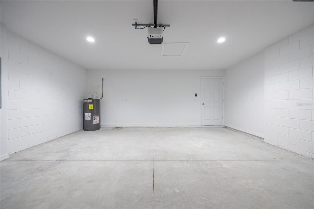 For Sale: $259,900 (3 beds, 2 baths, 1287 Square Feet)