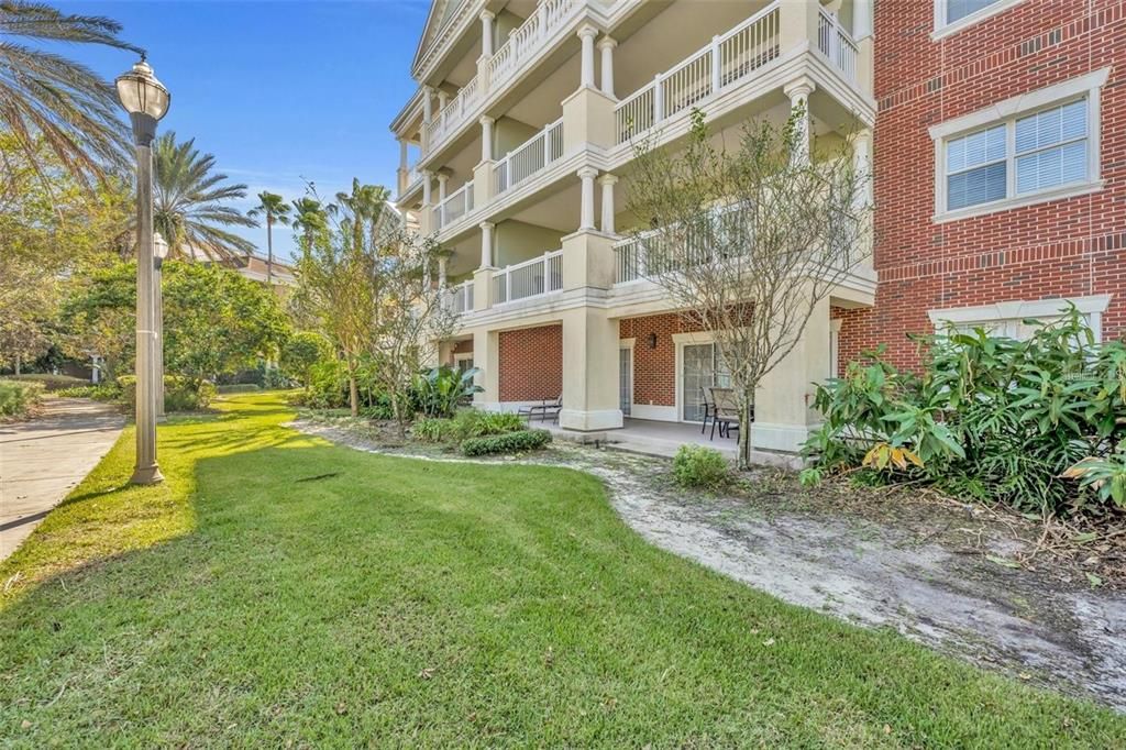 En Venta: $295,800 (3 camas, 3 baños, 1630 Pies cuadrados)