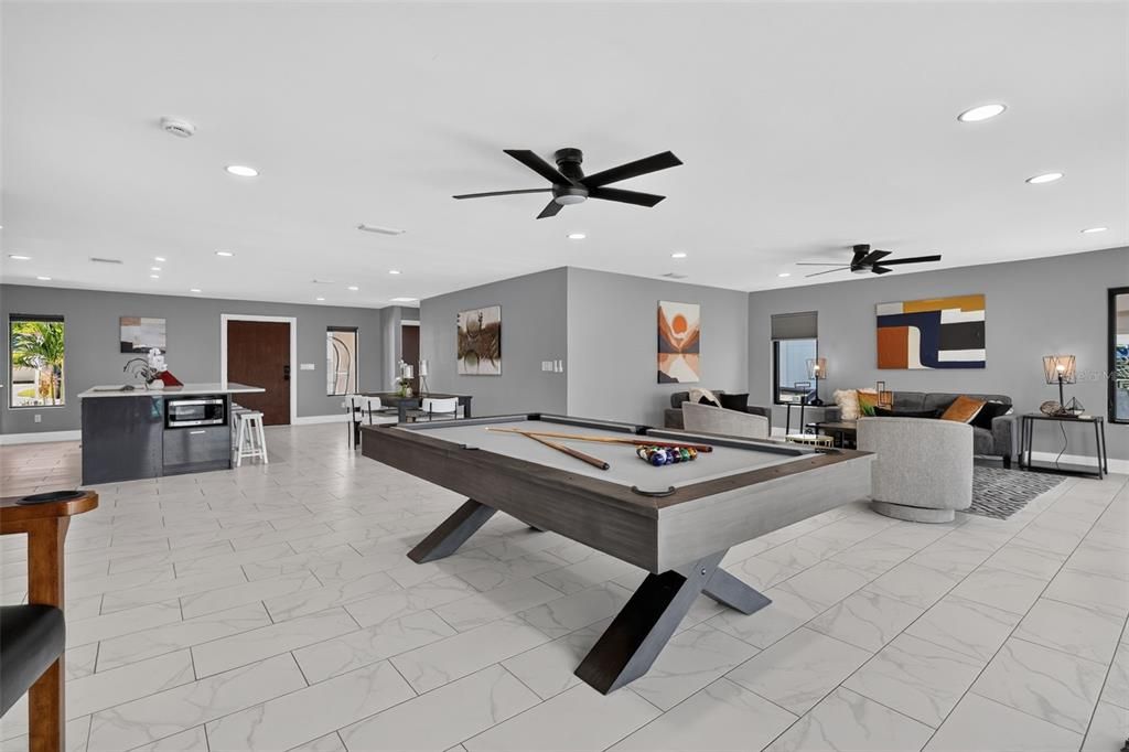 Active With Contract: $935,000 (3 beds, 2 baths, 1960 Square Feet)