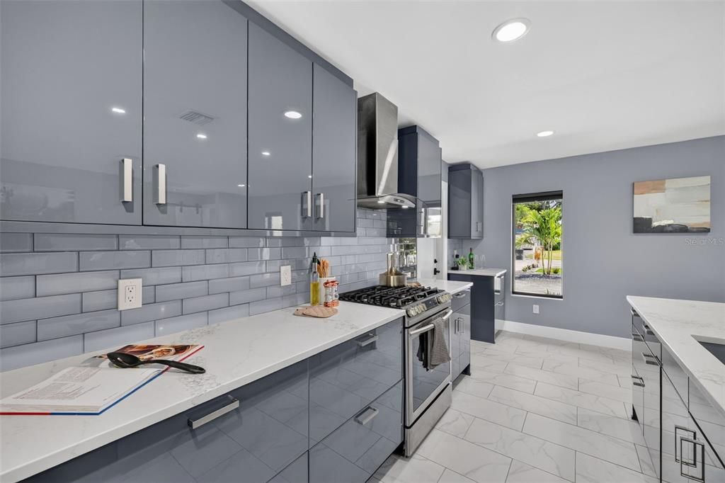 Active With Contract: $935,000 (3 beds, 2 baths, 1960 Square Feet)