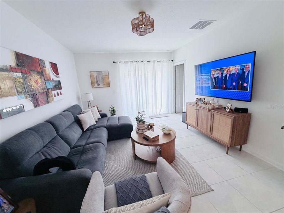 В аренду: $2,145 (3 спален, 2 ванн, 1735 Квадратных фут)