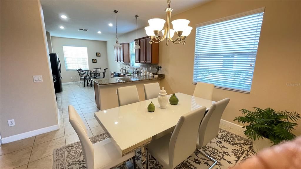 For Sale: $435,000 (3 beds, 2 baths, 1670 Square Feet)