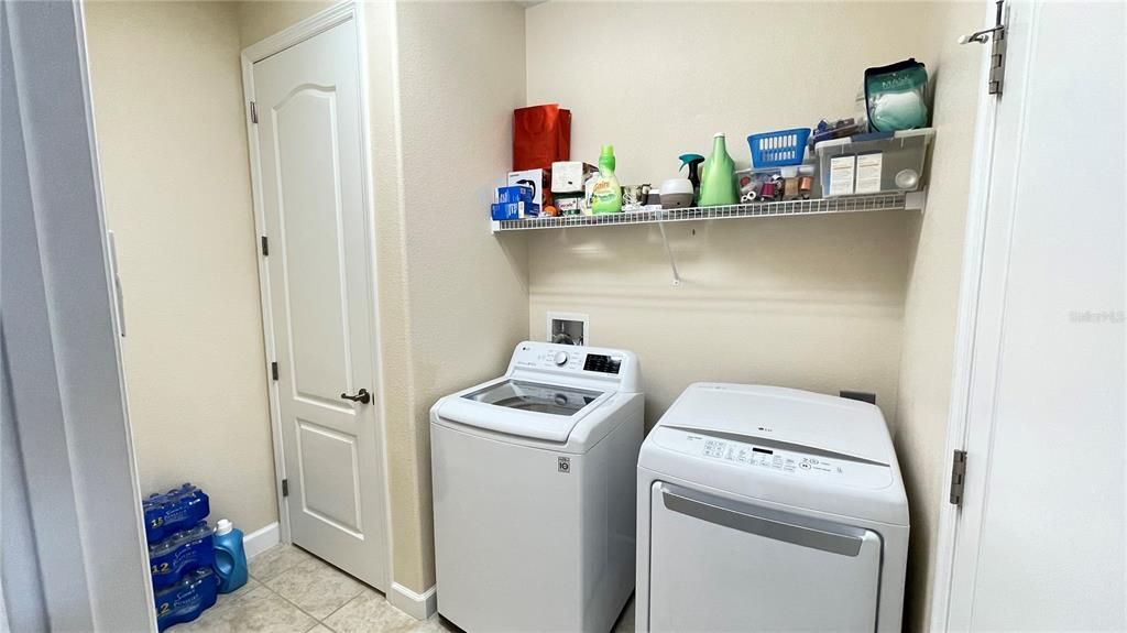 For Sale: $435,000 (3 beds, 2 baths, 1670 Square Feet)