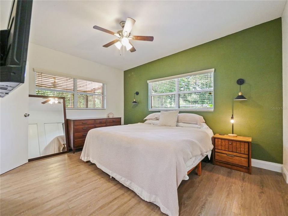 For Sale: $449,900 (3 beds, 2 baths, 1608 Square Feet)