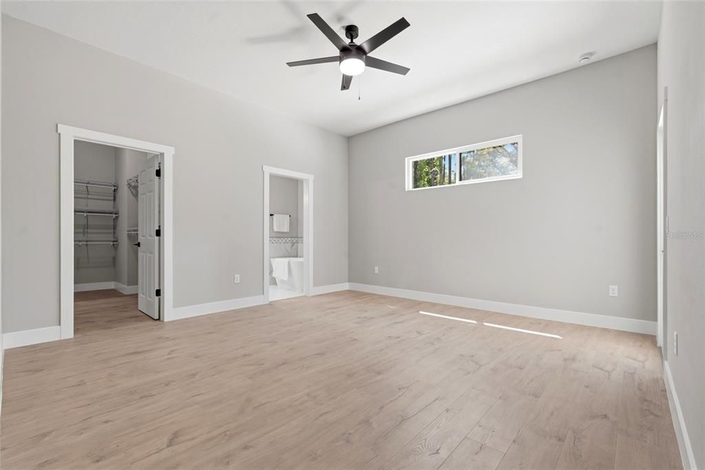 For Sale: $475,000 (3 beds, 2 baths, 1825 Square Feet)