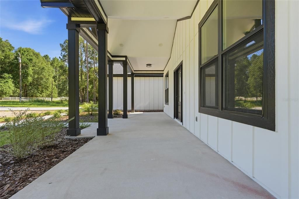 For Sale: $475,000 (3 beds, 2 baths, 1825 Square Feet)