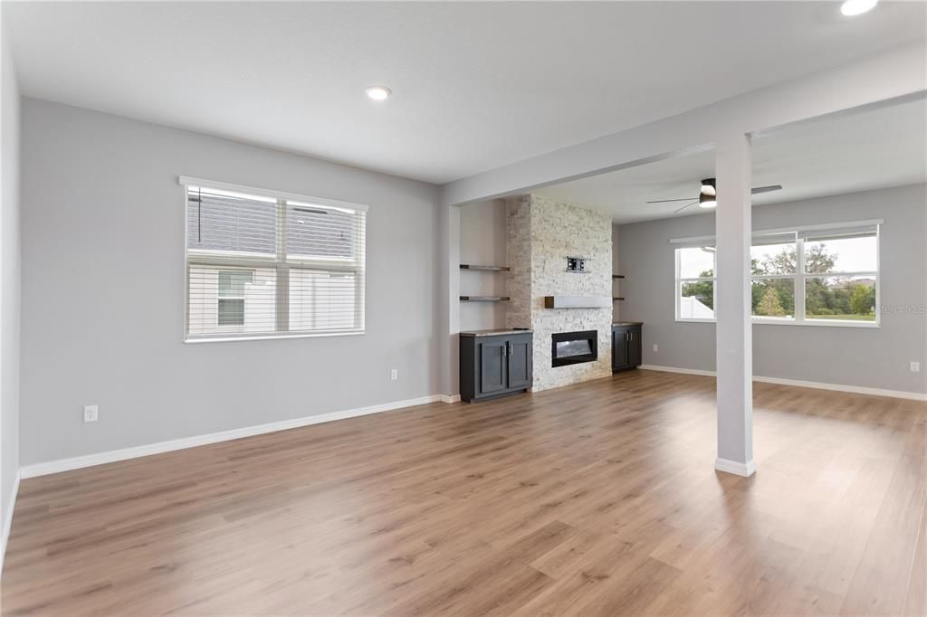 For Sale: $464,990 (6 beds, 3 baths, 3016 Square Feet)