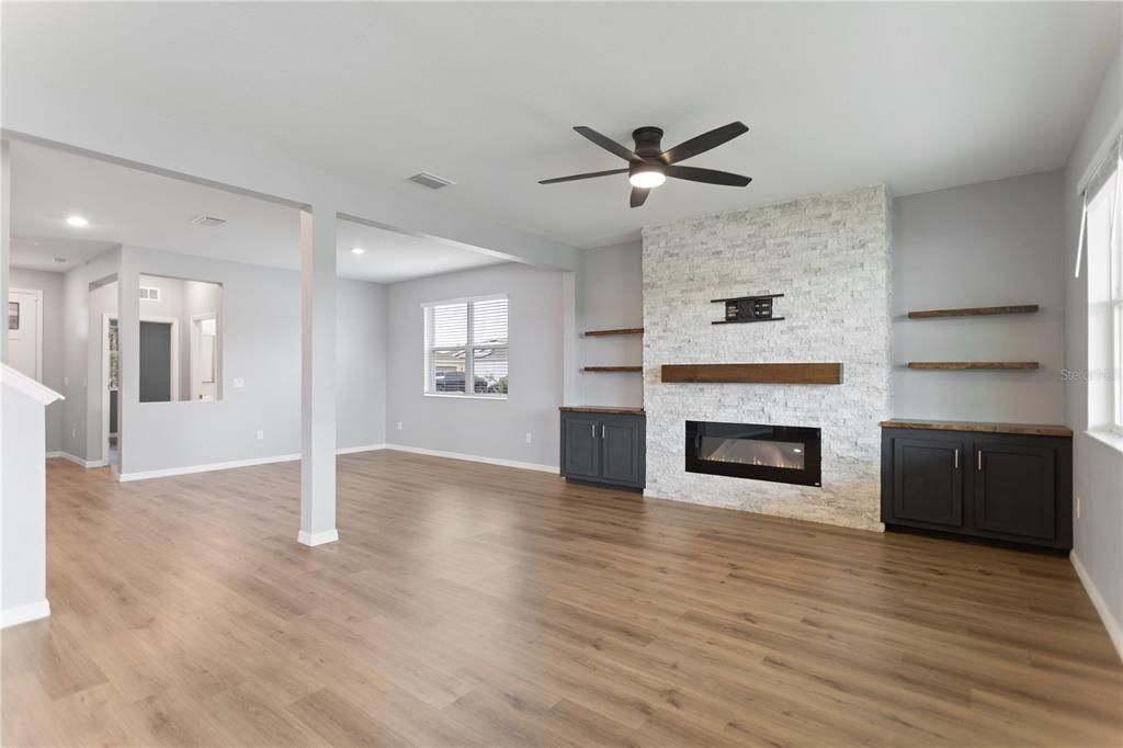 For Sale: $464,990 (6 beds, 3 baths, 3016 Square Feet)