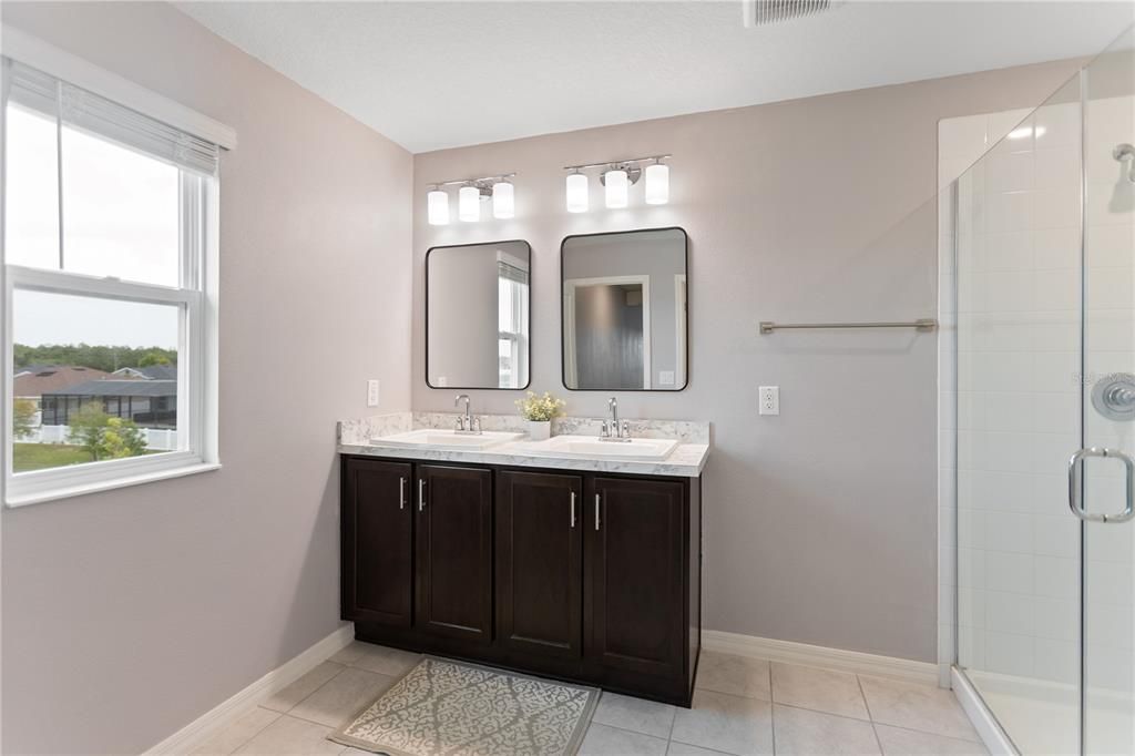 For Sale: $464,990 (6 beds, 3 baths, 3016 Square Feet)