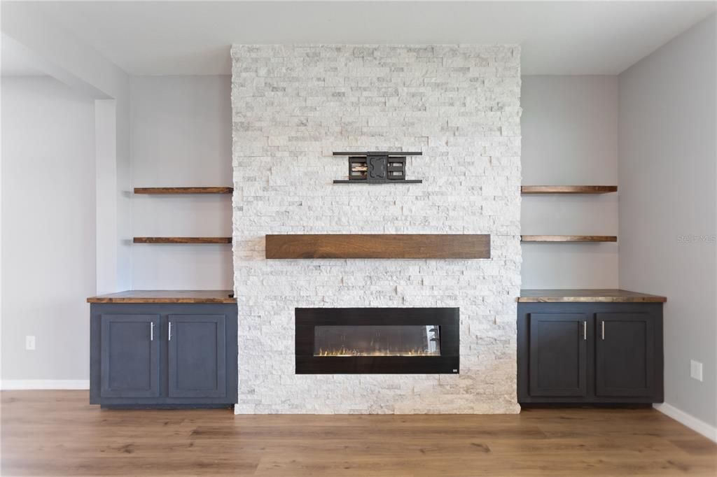 For Sale: $464,990 (6 beds, 3 baths, 3016 Square Feet)