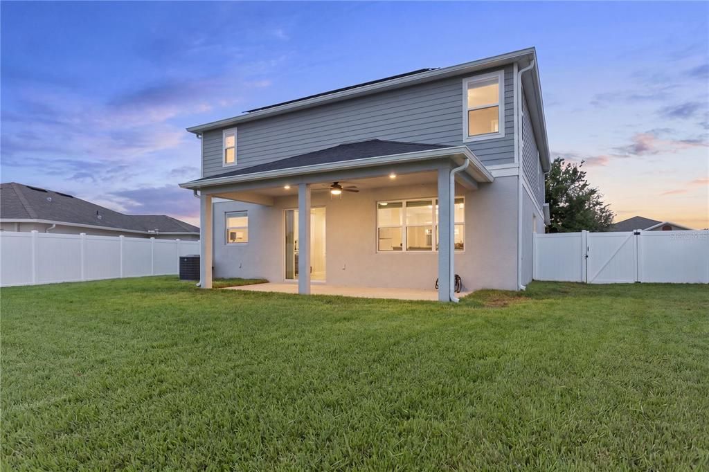 For Sale: $464,990 (6 beds, 3 baths, 3016 Square Feet)