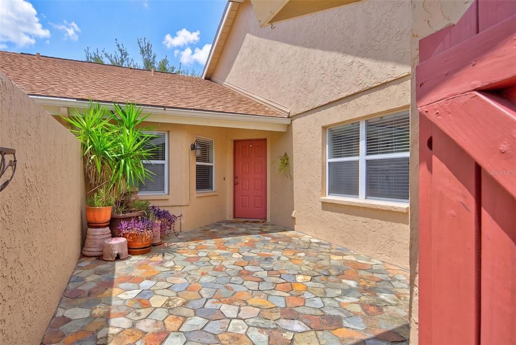 En Venta: $269,000 (2 camas, 2 baños, 1141 Pies cuadrados)