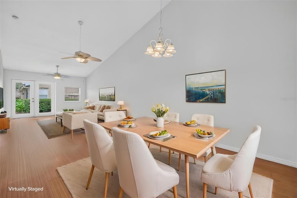 En Venta: $269,000 (2 camas, 2 baños, 1141 Pies cuadrados)