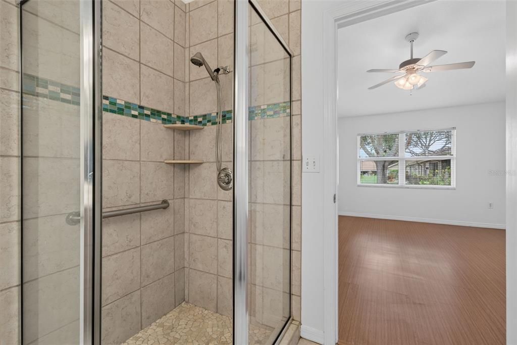 En Venta: $269,000 (2 camas, 2 baños, 1141 Pies cuadrados)