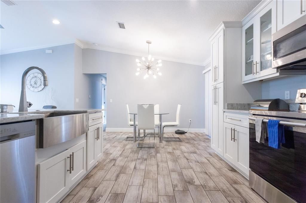 For Sale: $239,900 (3 beds, 2 baths, 1225 Square Feet)