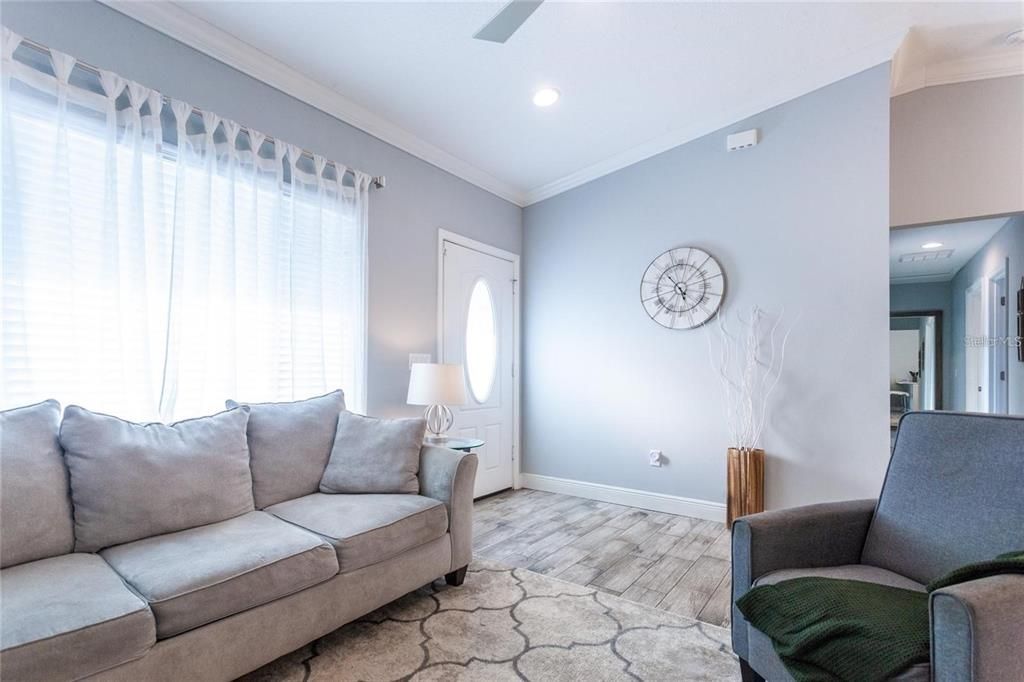 For Sale: $239,900 (3 beds, 2 baths, 1225 Square Feet)