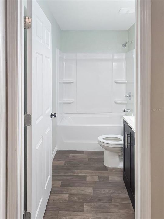 For Sale: $178,500 (2 beds, 2 baths, 850 Square Feet)