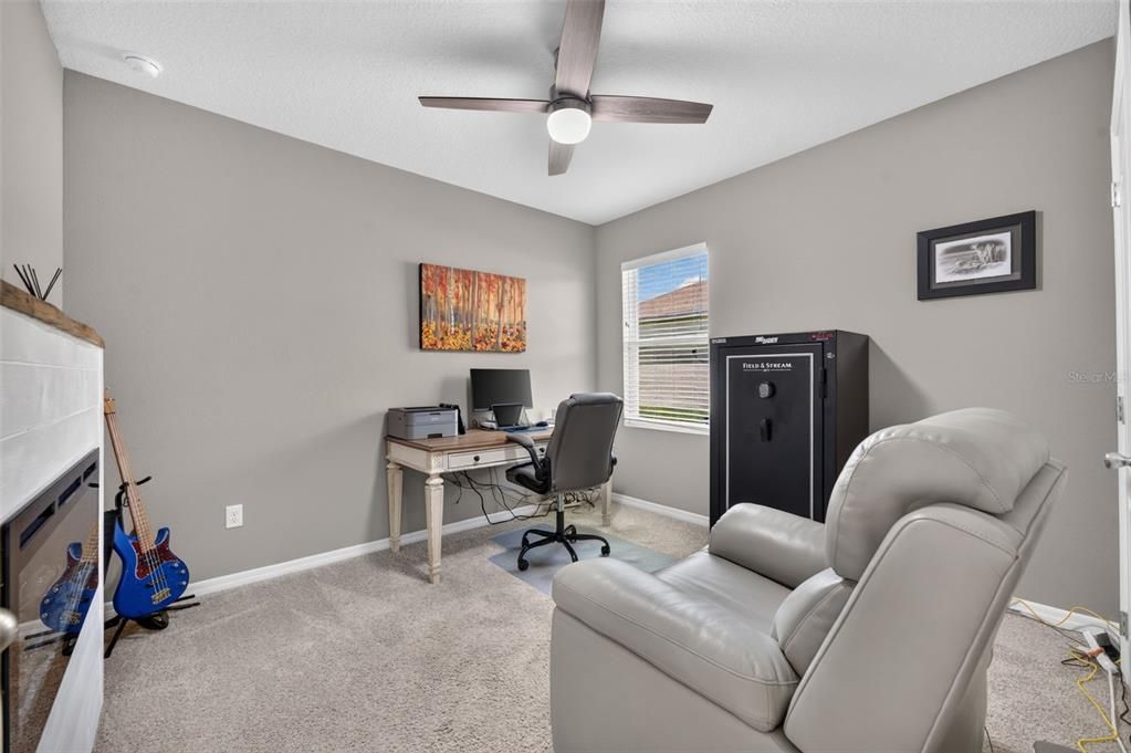 For Sale: $394,500 (3 beds, 2 baths, 1651 Square Feet)