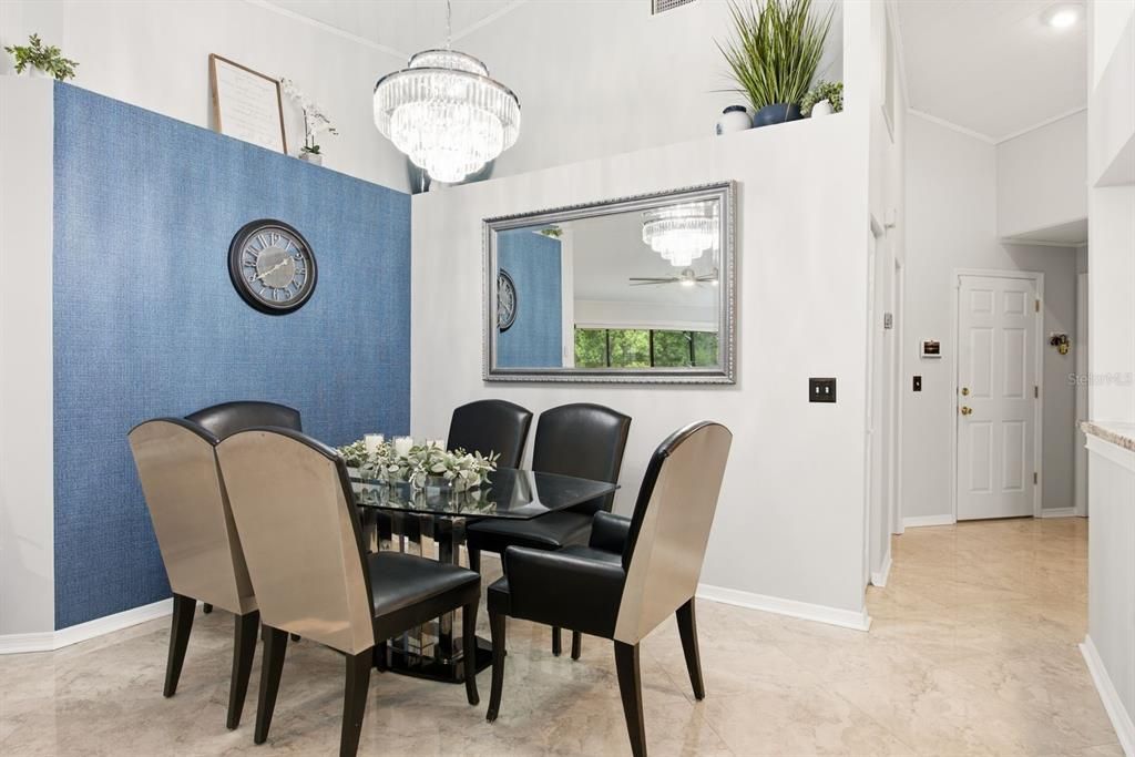 For Sale: $445,000 (2 beds, 2 baths, 1375 Square Feet)