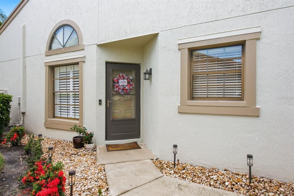 For Sale: $445,000 (2 beds, 2 baths, 1375 Square Feet)