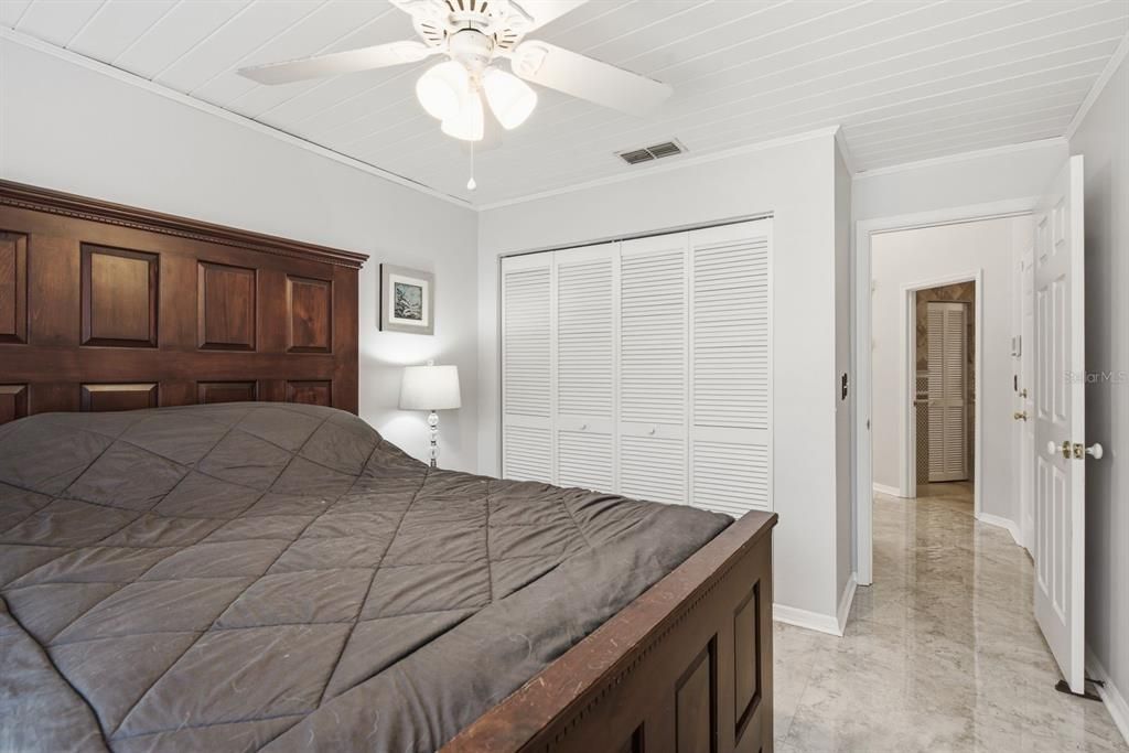 For Sale: $445,000 (2 beds, 2 baths, 1375 Square Feet)