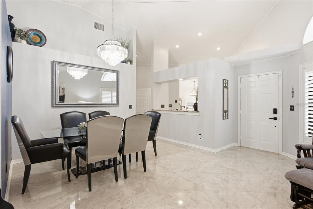 For Sale: $445,000 (2 beds, 2 baths, 1375 Square Feet)
