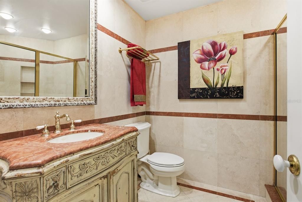 For Sale: $445,000 (2 beds, 2 baths, 1375 Square Feet)