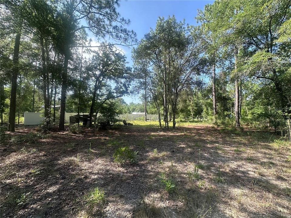 На продажу: $9,900 (0.23 acres)