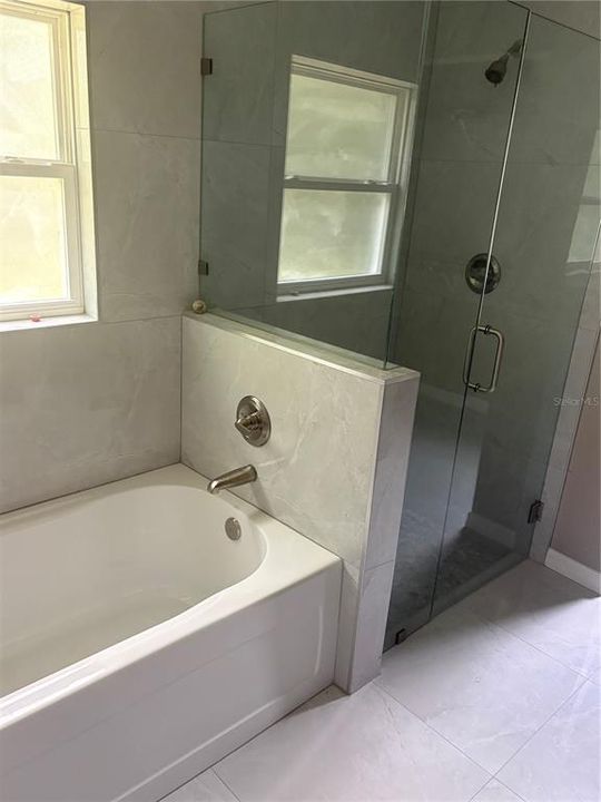 En Venta: $449,900 (3 camas, 2 baños, 1800 Pies cuadrados)