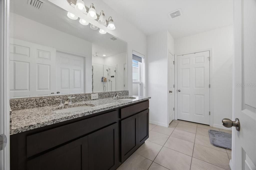 For Sale: $450,000 (4 beds, 2 baths, 2248 Square Feet)